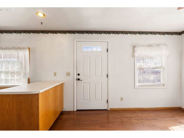 1615 VAN BUREN St, Oregon City, OR 97045