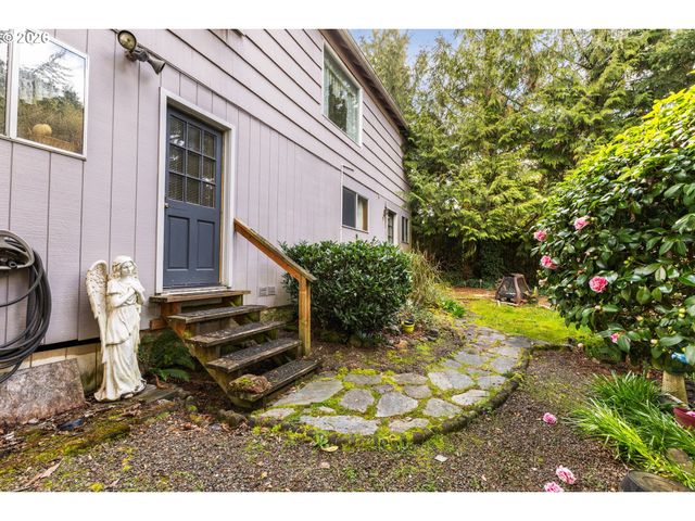 1615 VAN BUREN St, Oregon City, OR 97045