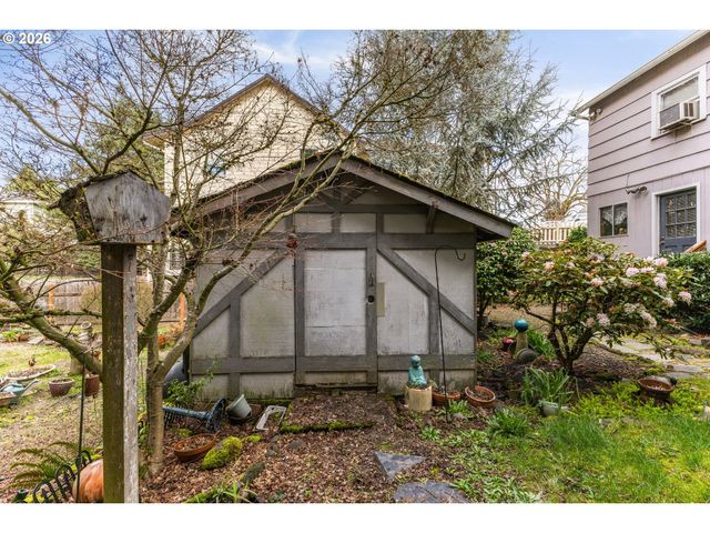 1615 VAN BUREN St, Oregon City, OR 97045