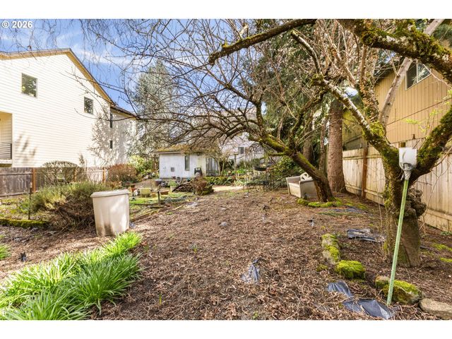 1615 VAN BUREN St, Oregon City, OR 97045