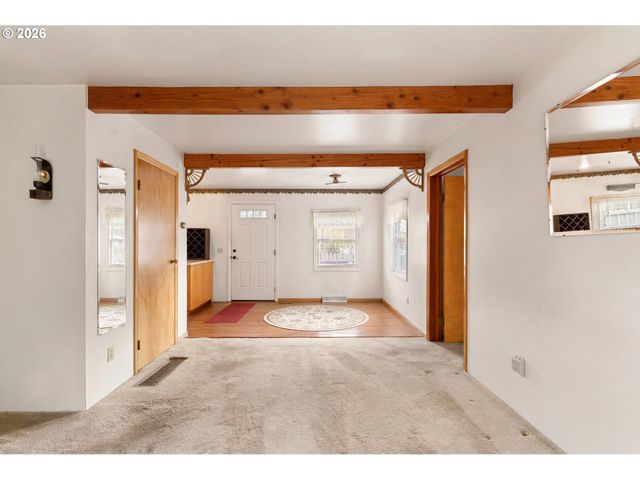 1615 VAN BUREN St, Oregon City, OR 97045