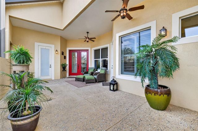 8124 BRIDGEPORT BAY CIRCLE, Mount Dora, FL 32757