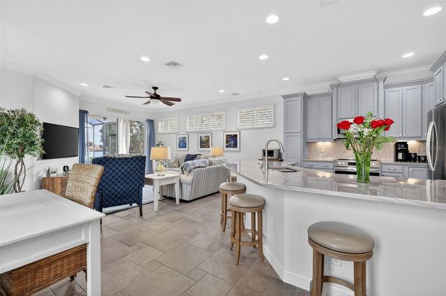 8124 BRIDGEPORT BAY CIRCLE, Mount Dora, FL 32757