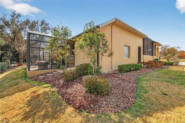 8124 BRIDGEPORT BAY CIRCLE, Mount Dora, FL 32757