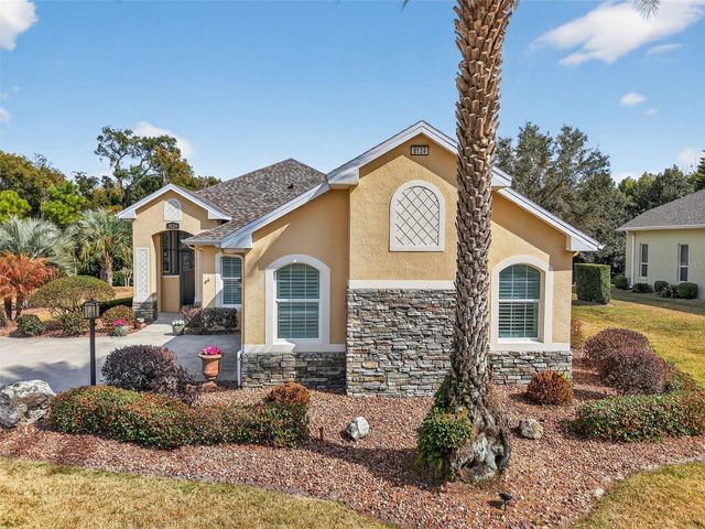 8124 BRIDGEPORT BAY CIRCLE, Mount Dora, FL 32757