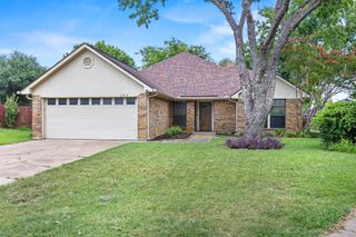 1519 Brook Forest Drive, Mansfield, TX 76063