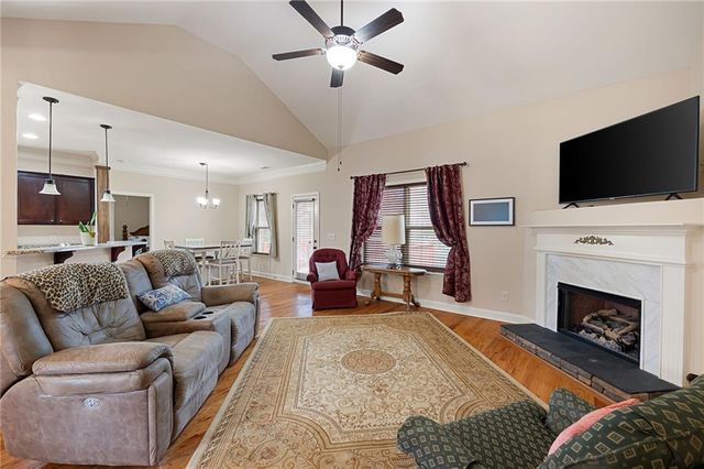 405 Wood Trace, Ball Ground, GA 30107