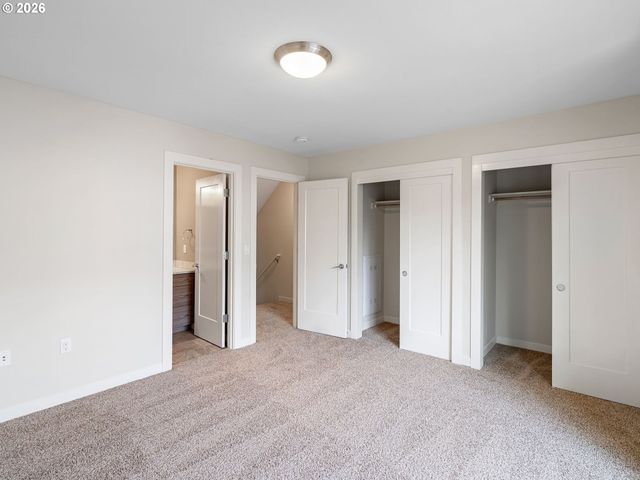 10845 E BURNSIDE St, Portland, OR 97216