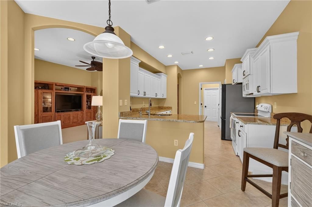 12533 Stone Tower LOOP, FORT MYERS, FL 33913 — photo 4