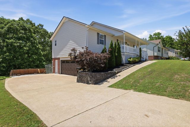 12797 Emerald Creek Circle, Soddy Daisy, TN 37379