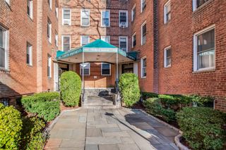 2102 Holland Avenue 4F, Bronx, NY 10462