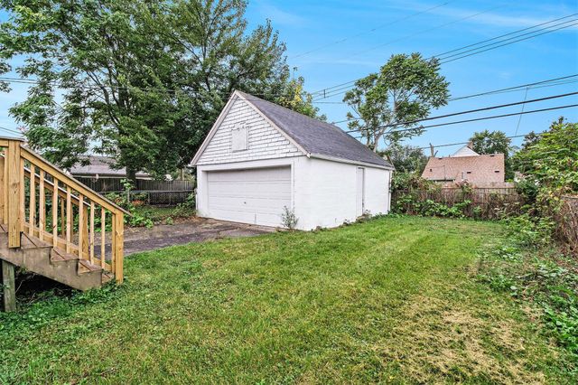 23739 Cayuga Avenue, Hazel Park, MI 48030