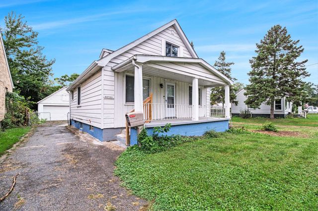 23739 Cayuga Avenue, Hazel Park, MI 48030