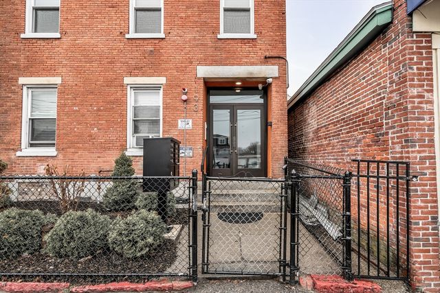 193 Appleton 4, Lowell, MA 01852