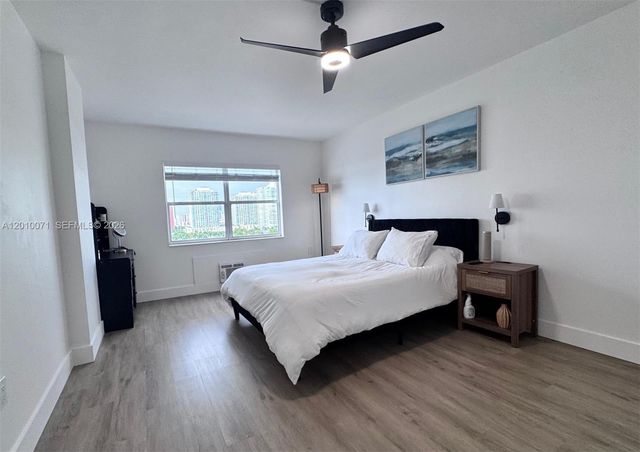 400 Kings Point Dr 1224, Sunny Isles Beach, FL 33160