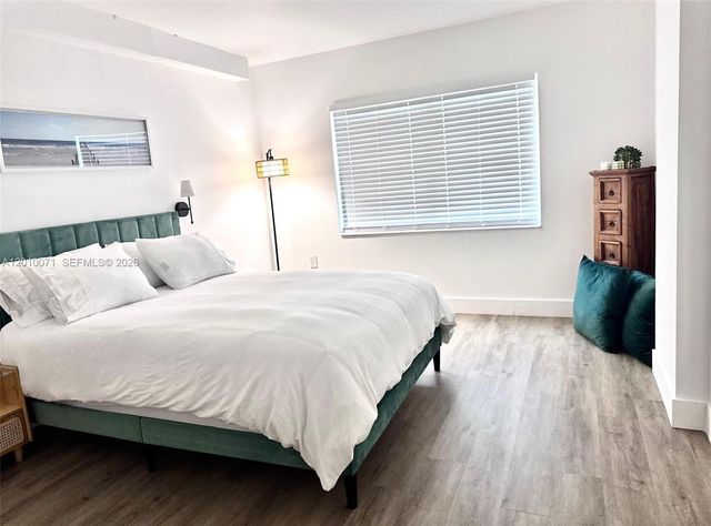 400 Kings Point Dr 1224, Sunny Isles Beach, FL 33160