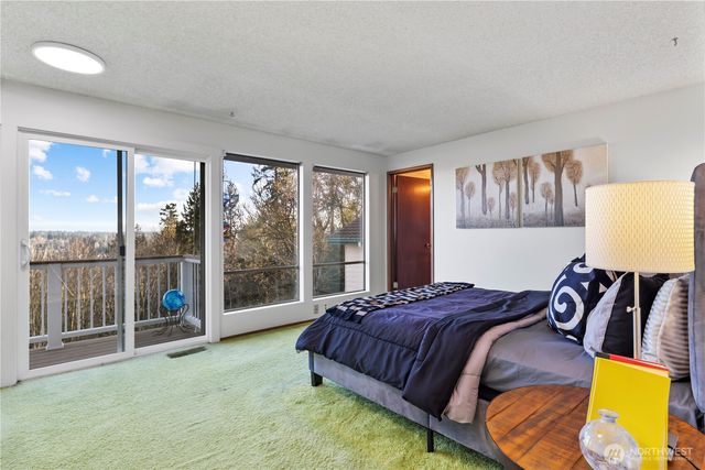 12414 89th Place NE, Kirkland, WA 98034