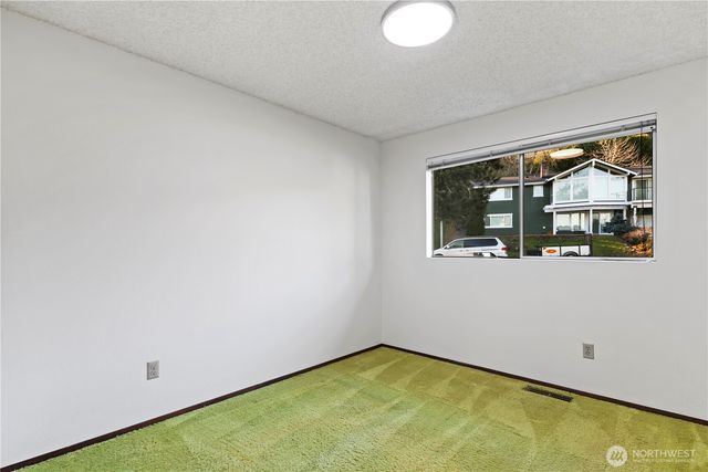 12414 89th Place NE, Kirkland, WA 98034