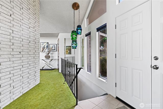 12414 89th Place NE, Kirkland, WA 98034