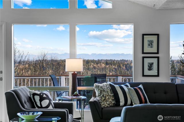 12414 89th Place NE, Kirkland, WA 98034