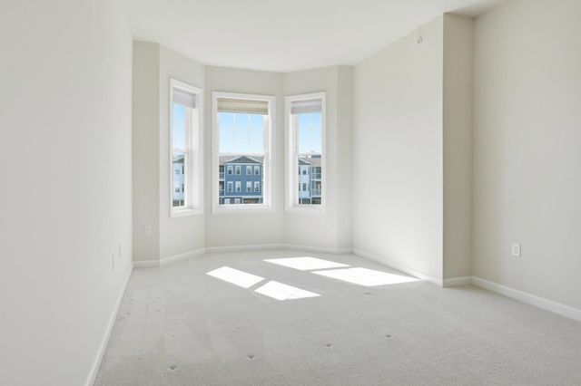 6 Overlook Dr 408, Andover, MA 01810