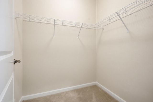 6 Overlook Dr 408, Andover, MA 01810