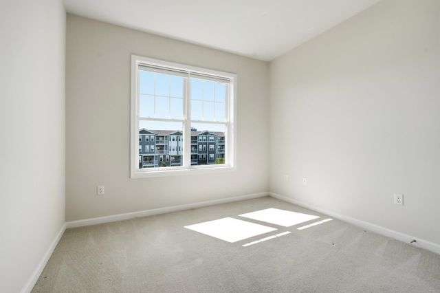 6 Overlook Dr 408, Andover, MA 01810