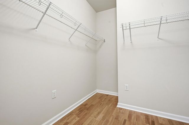 6 Overlook Dr 408, Andover, MA 01810