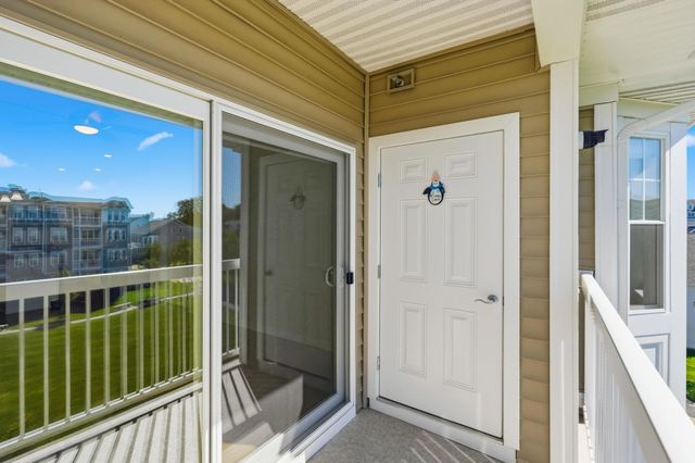 6 Overlook Dr 408, Andover, MA 01810