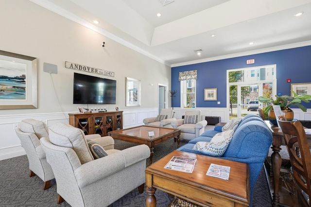 6 Overlook Dr 408, Andover, MA 01810