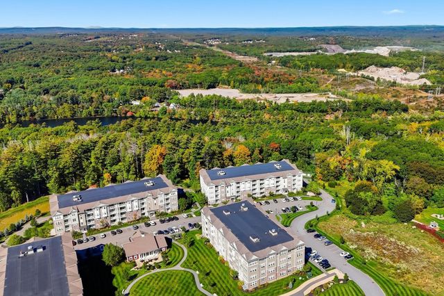 6 Overlook Dr 408, Andover, MA 01810