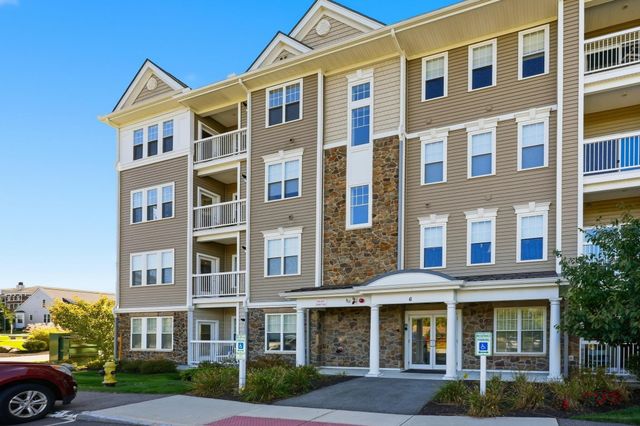 6 Overlook Dr 408, Andover, MA 01810