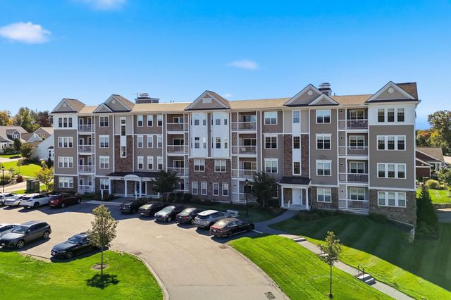 6 Overlook Dr 408, Andover, MA 01810
