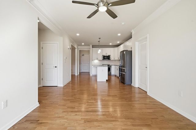 6 Overlook Dr 408, Andover, MA 01810
