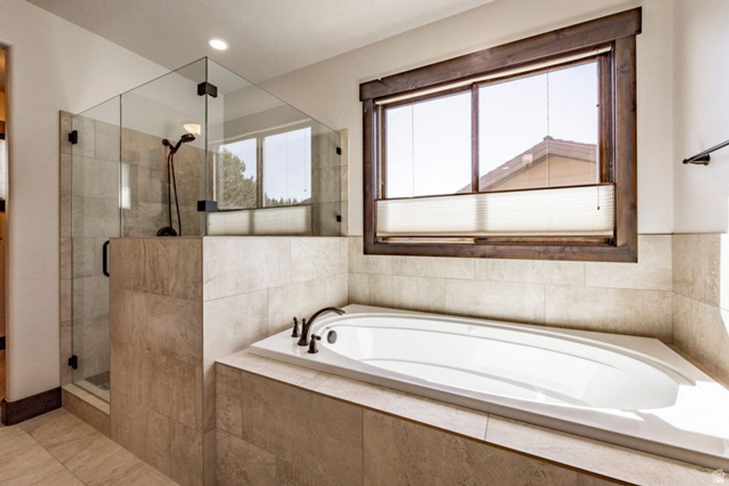 Image 16 of property listing at 1765 E KINGS PEAK CIR, Heber City, UT 84032