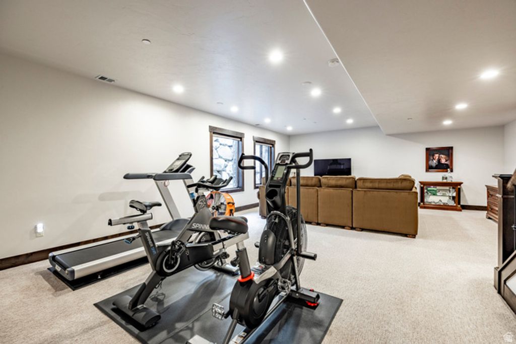Image 22 of property listing at 1765 E KINGS PEAK CIR, Heber City, UT 84032