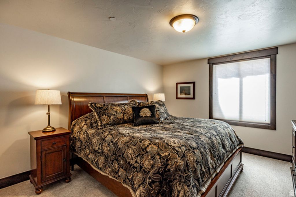 Image 24 of property listing at 1765 E KINGS PEAK CIR, Heber City, UT 84032