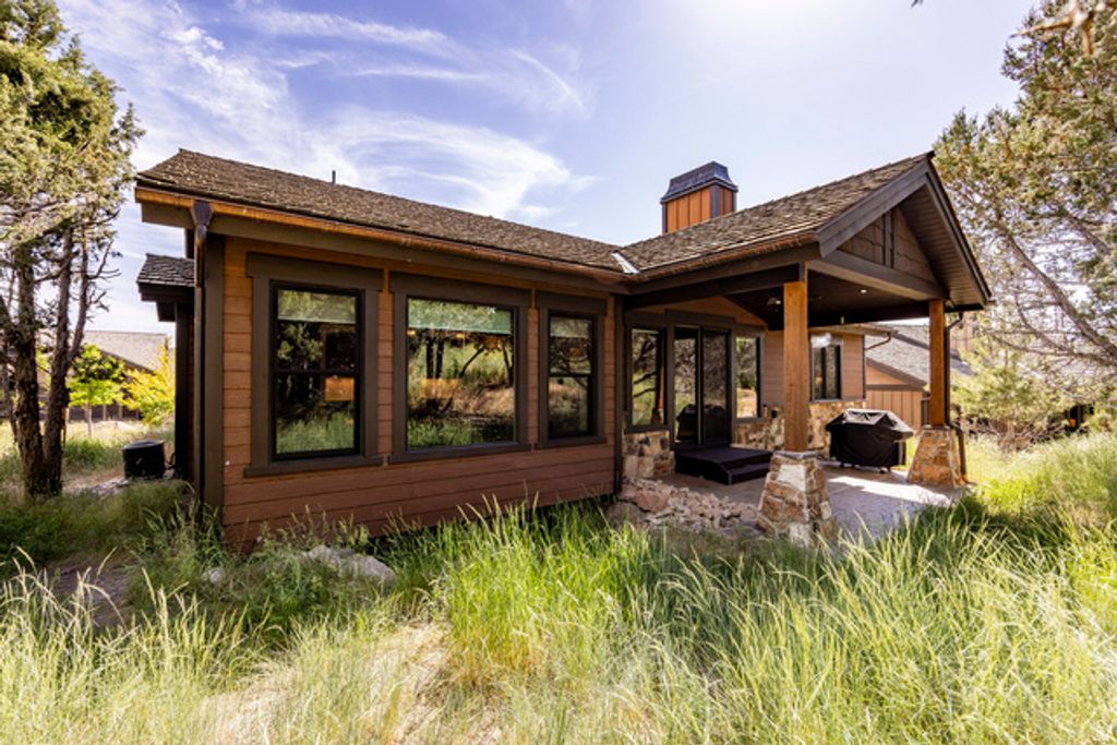 Image 29 of property listing at 1765 E KINGS PEAK CIR, Heber City, UT 84032