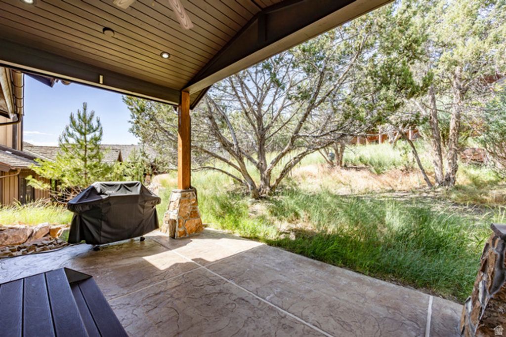 Image 30 of property listing at 1765 E KINGS PEAK CIR, Heber City, UT 84032