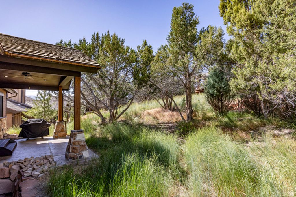 Image 31 of property listing at 1765 E KINGS PEAK CIR, Heber City, UT 84032