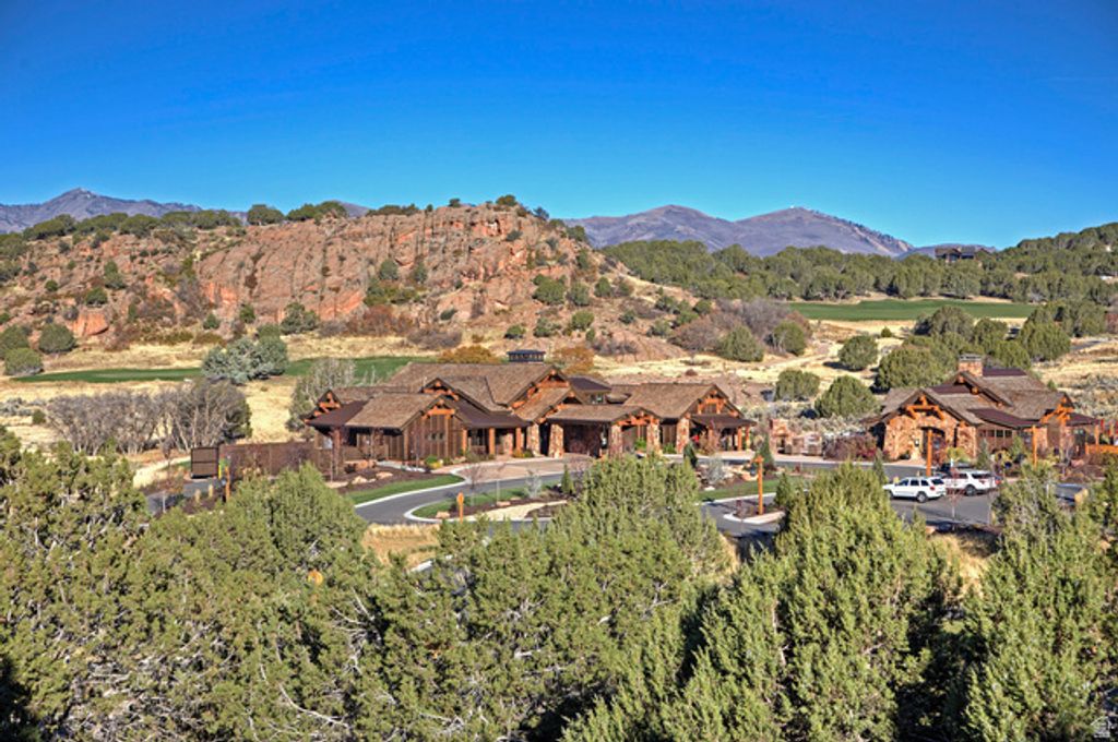 Image 40 of property listing at 1765 E KINGS PEAK CIR, Heber City, UT 84032