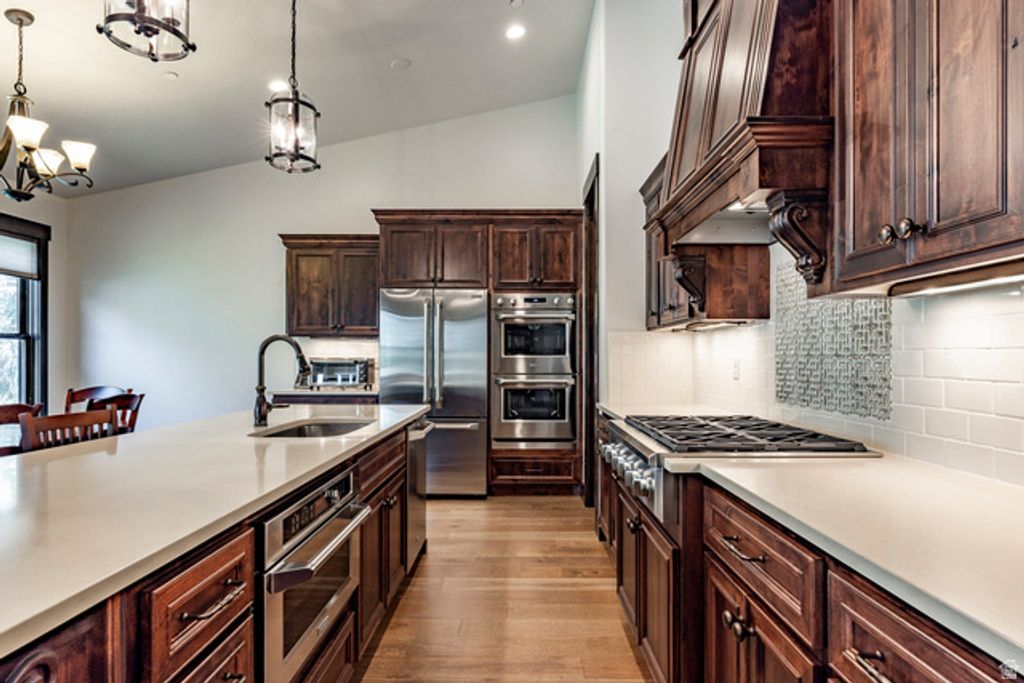 Image 5 of property listing at 1765 E KINGS PEAK CIR, Heber City, UT 84032