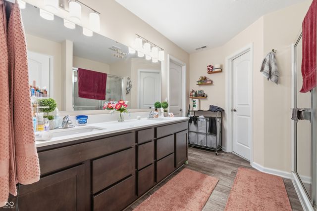 1148 Lakeshore Drive, Greenwood, IN 46143