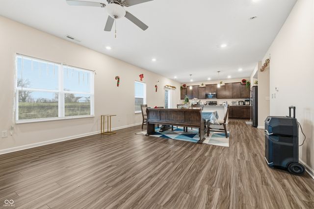 1148 Lakeshore Drive, Greenwood, IN 46143