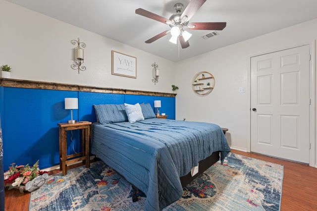 905 Evandale Road, Burleson, TX 76028