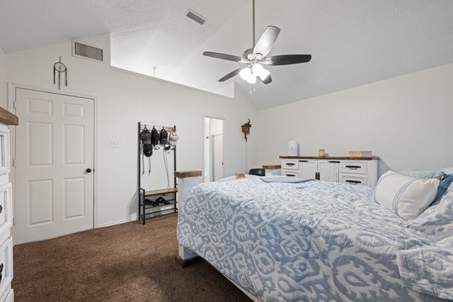 905 Evandale Road, Burleson, TX 76028