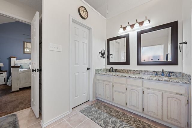 905 Evandale Road, Burleson, TX 76028