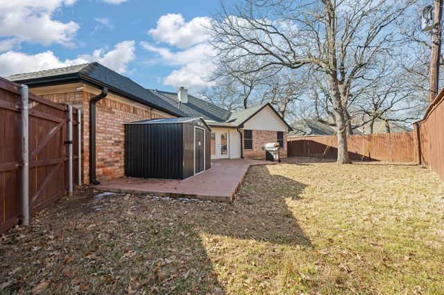905 Evandale Road, Burleson, TX 76028