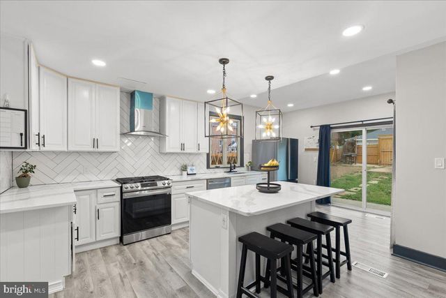 3910 CHATHAM RD, Baltimore, MD 21207