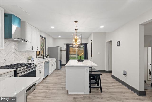 3910 CHATHAM RD, Baltimore, MD 21207